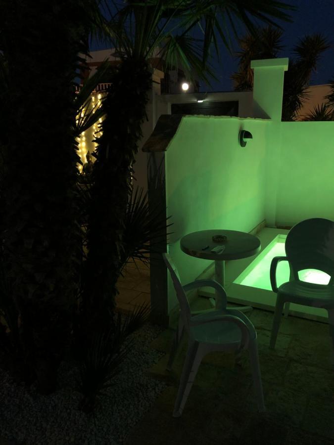 타란토 Le Due Pigne (Adults Only) 빌라 외부 사진
